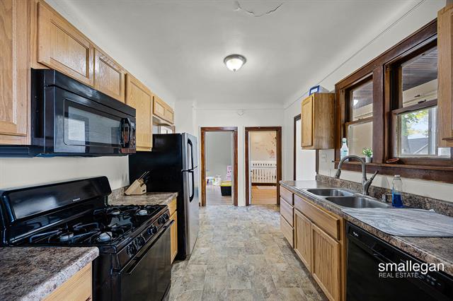 Builiding view five for 1023 Pulawski, Grand Rapids, MI. 49504