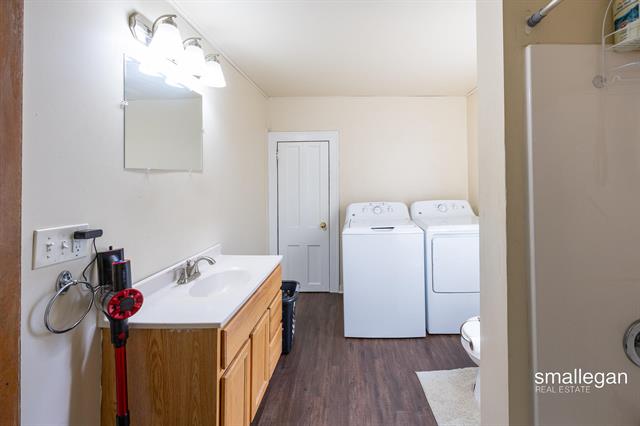 Builiding view thirteen for 1023 Pulawski, Grand Rapids, MI. 49504