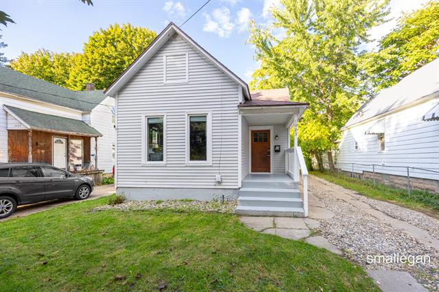 Builiding view twenty one for 1023 Pulawski, Grand Rapids, MI. 49504