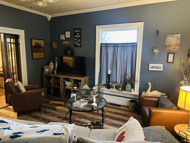 Builiding view fourteen for 404 Ellen, Union City, MI. 49094