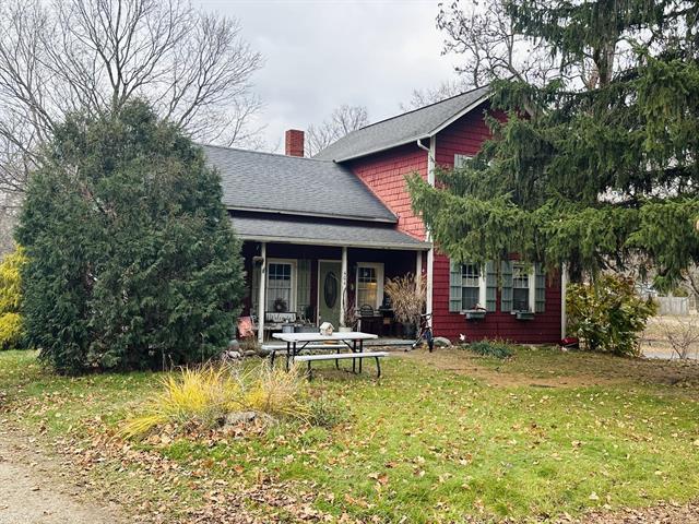 front view for 404 Ellen Street, Union City, Mi. 49094