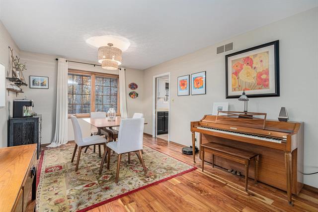 Builiding view six for 200 Marx, New Buffalo, MI. 49117