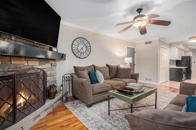 Builiding view sixteen for 200 Marx, New Buffalo, MI. 49117