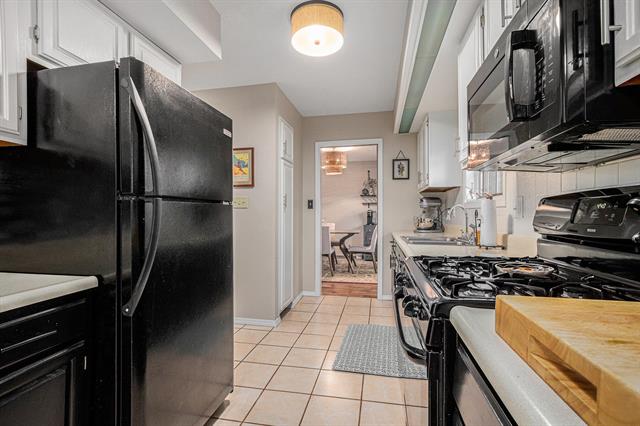 Builiding view ten for 200 Marx, New Buffalo, MI. 49117