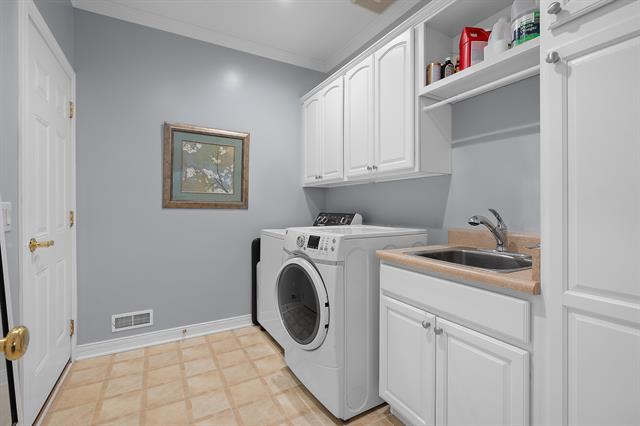 Builiding view sixteen for 4711 Andover Woods, Portage, MI. 49024