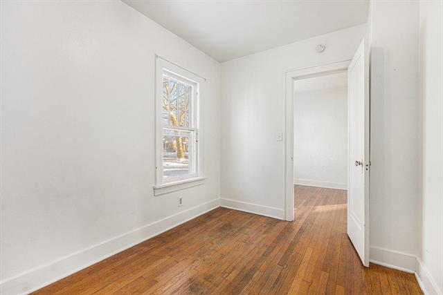 Builiding view eleven for 1209 Cambridge, Kalamazoo, MI. 49001