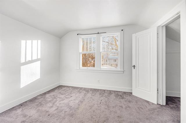 Builiding view fourteen for 1209 Cambridge, Kalamazoo, MI. 49001