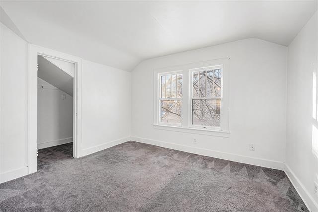 Builiding view twelve for 1209 Cambridge, Kalamazoo, MI. 49001