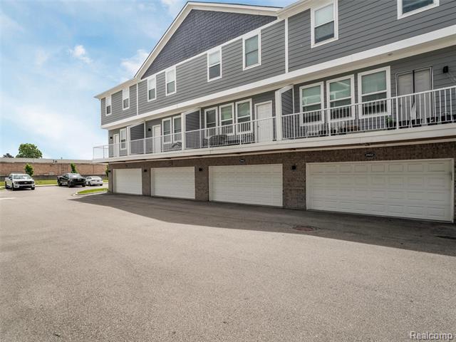 Builiding view thirty for 2926 Artemis, Troy, MI. 48085
