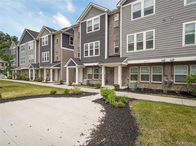Builiding view twenty five for 2926 Artemis, Troy, MI. 48085