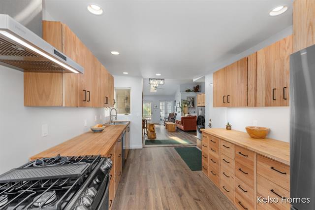 Builiding view seven for 2016 Tall Meadow, Grand Rapids, MI. 49505