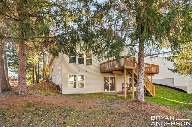 Builiding view forty four for 5984 Mill Point, Grand Rapids, MI. 49512