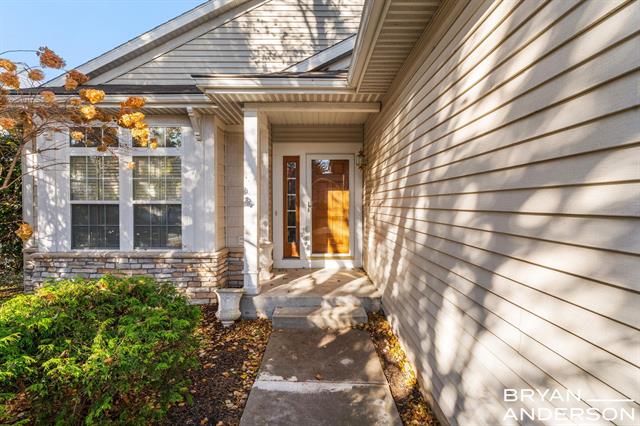 Builiding view four for 5984 Mill Point, Grand Rapids, MI. 49512