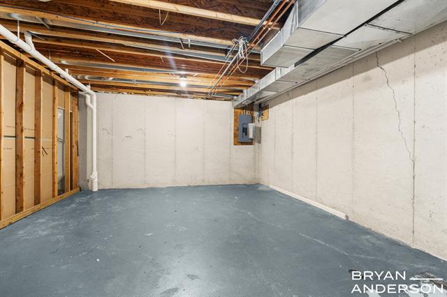 Builiding view thirty eight for 5984 Mill Point, Grand Rapids, MI. 49512