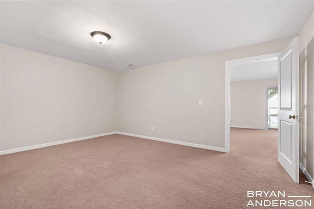 Builiding view thirty four for 5984 Mill Point, Grand Rapids, MI. 49512