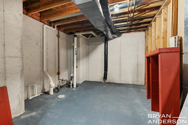 Builiding view thirty nine for 5984 Mill Point, Grand Rapids, MI. 49512