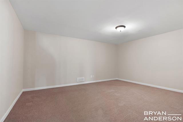 Builiding view thirty three for 5984 Mill Point, Grand Rapids, MI. 49512