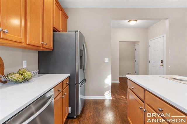 Builiding view twelve for 5984 Mill Point, Grand Rapids, MI. 49512