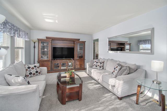 Builiding view five for 409 South, Spring Lake, MI. 49456