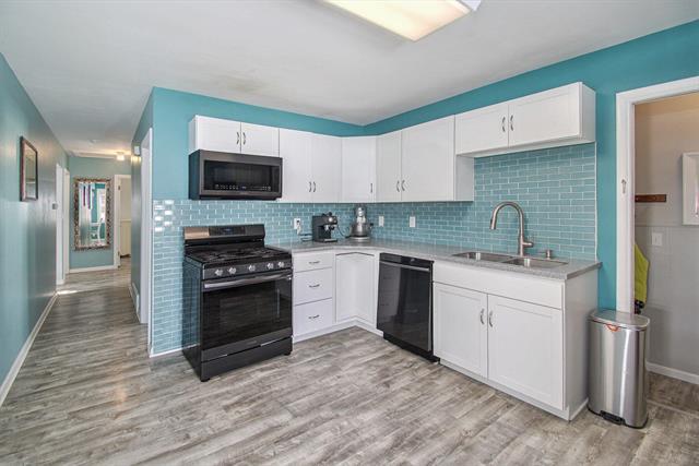 Builiding view twelve for 409 South, Spring Lake, MI. 49456