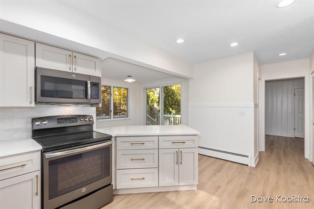 Builiding view nine for 5191 Canal, Grandville, MI. 49418