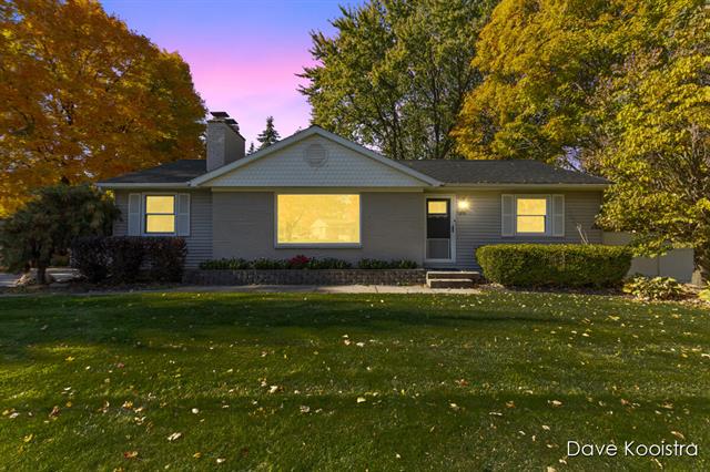 Builiding view one for 5191 Canal, Grandville, MI. 49418