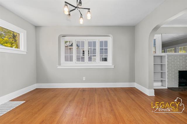 Builiding view eight for 1034 Cooper, Grand Rapids, MI. 49507