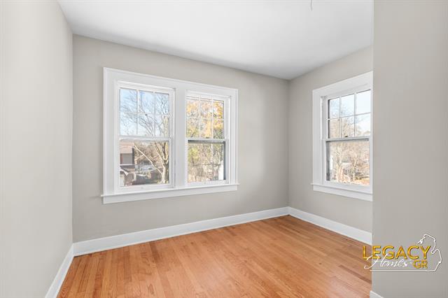 Builiding view fifteen for 1034 Cooper, Grand Rapids, MI. 49507