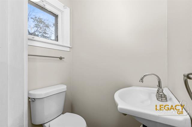 Builiding view fourteen for 1034 Cooper, Grand Rapids, MI. 49507