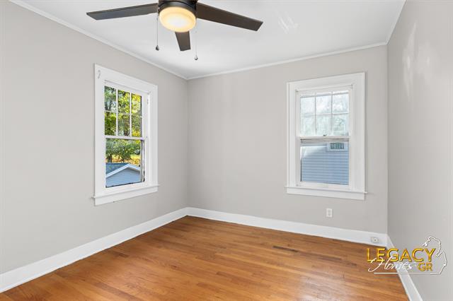 Builiding view twenty one for 1034 Cooper, Grand Rapids, MI. 49507