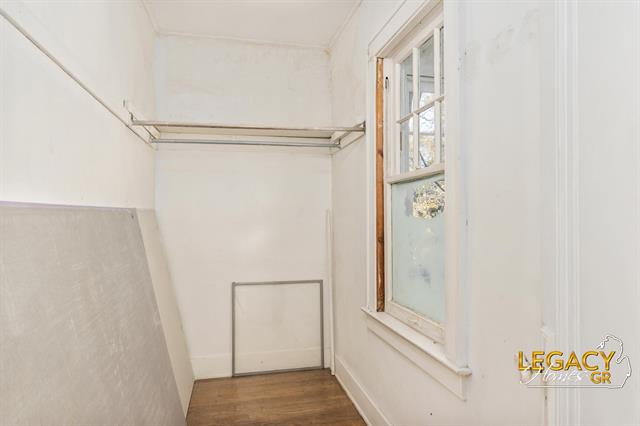 Builiding view twenty three for 1034 Cooper, Grand Rapids, MI. 49507