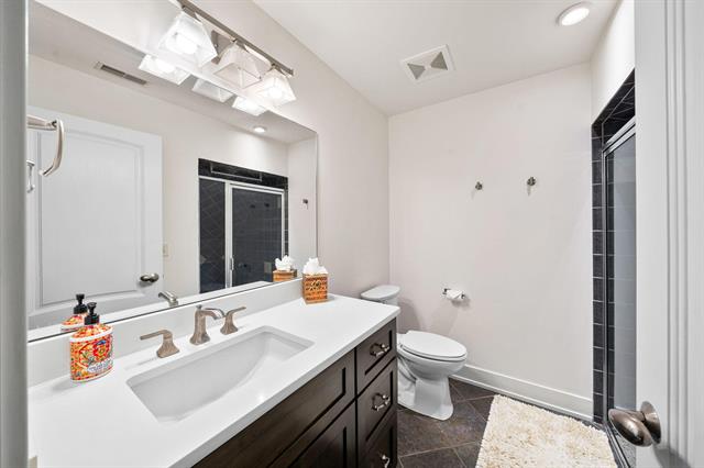 Builiding view twenty five for 33192 Old Post, Niles, MI. 49120