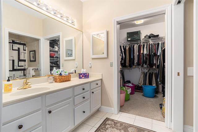 Builiding view eleven for 6895 Hunters, Kalamazoo, MI. 49048