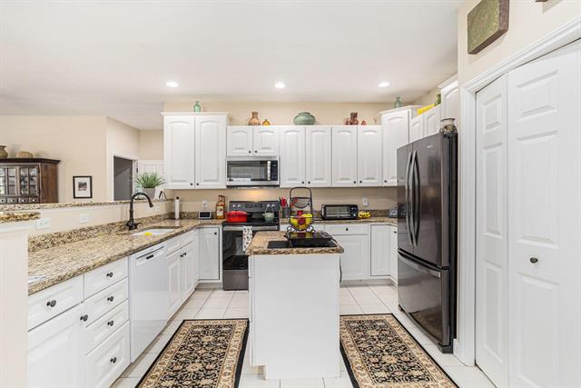 Builiding view six for 6895 Hunters, Kalamazoo, MI. 49048