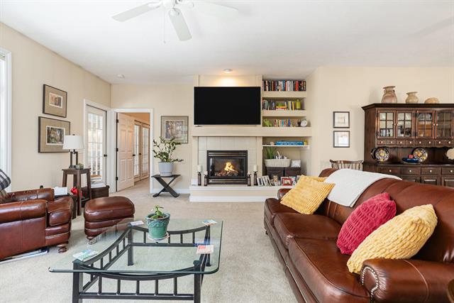 Builiding view two for 6895 Hunters, Kalamazoo, MI. 49048