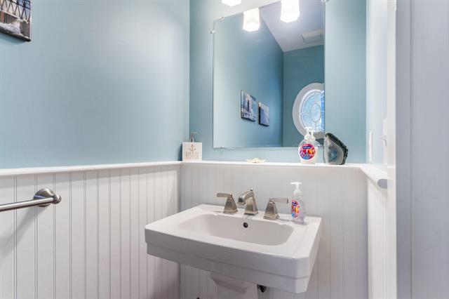 Builiding view twenty eight for 7409 Mitchell, South Haven, MI. 49090