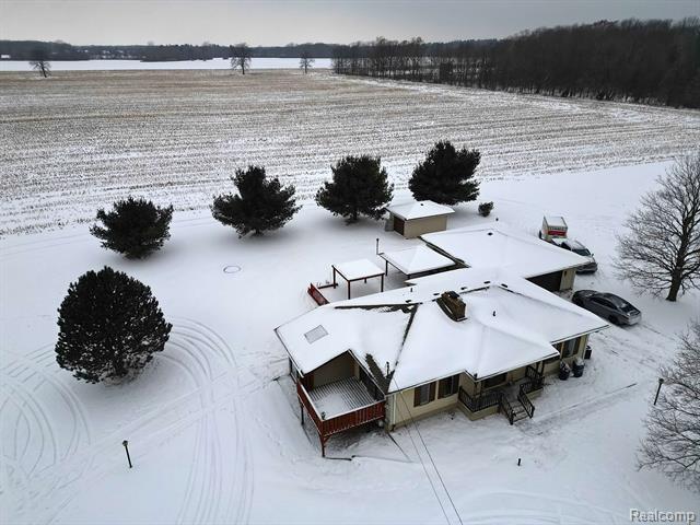 Builiding view forty one for 6347 Johnson, Flushing, MI. 48433