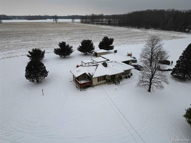 Builiding view forty for 6347 Johnson, Flushing, MI. 48433