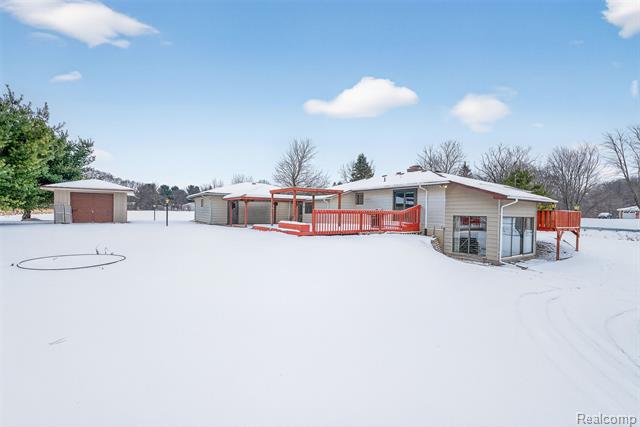 Builiding view thirty five for 6347 Johnson, Flushing, MI. 48433