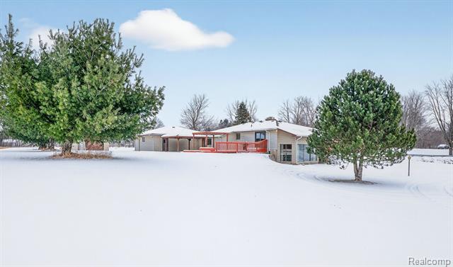 Builiding view thirty six for 6347 Johnson, Flushing, MI. 48433