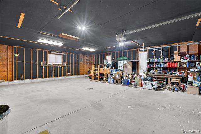 Builiding view twenty eight for 6347 Johnson, Flushing, MI. 48433