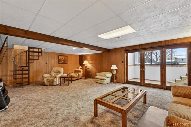 Builiding view twenty for 6347 Johnson, Flushing, MI. 48433