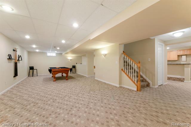 Builiding view fifty four for 27852 Larson, Farmington, MI. 48331