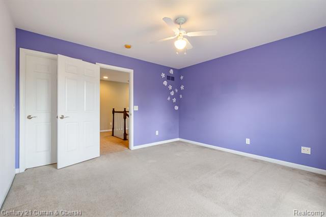 Builiding view fifty three for 27852 Larson, Farmington, MI. 48331