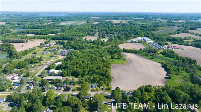 Builiding view forty nine for 524 Rose, Vicksburg, MI. 49097