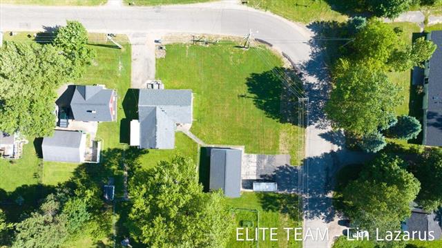 Builiding view thirty nine for 524 Rose, Vicksburg, MI. 49097