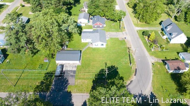Builiding view thirty seven for 524 Rose, Vicksburg, MI. 49097