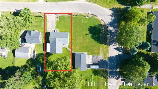 Builiding view thirty six for 524 Rose, Vicksburg, MI. 49097