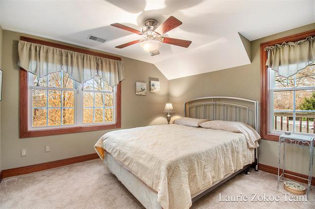 Builiding view seventeen for 3947 76Th, Byron Center, MI. 49315