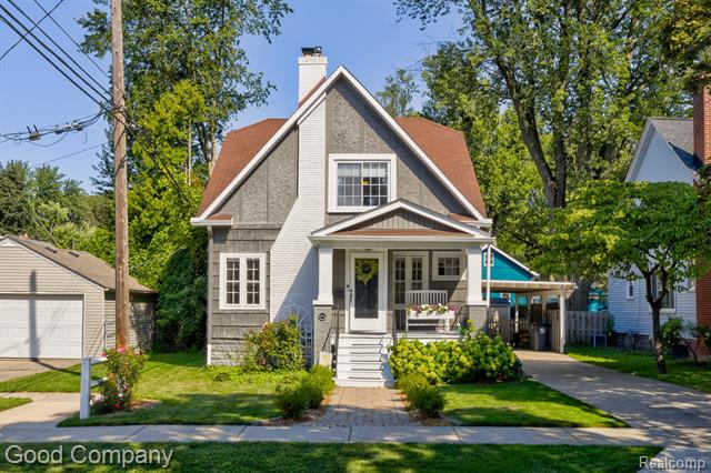 Builiding view sixty five for 934 Lockwood, Royal Oak, MI. 48067